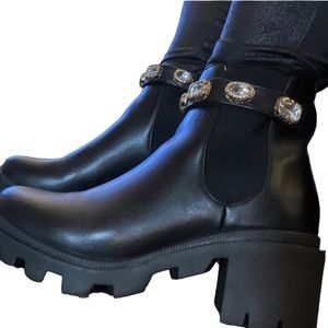 Chunky Steve Madden AMULET BLACK Booties Size 9 |Removable band